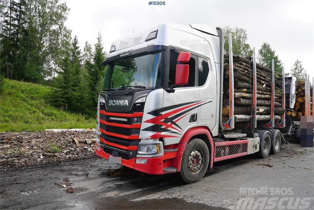 Scania R650 6x4 timber truck with crane Vozy na přepravu kmenů