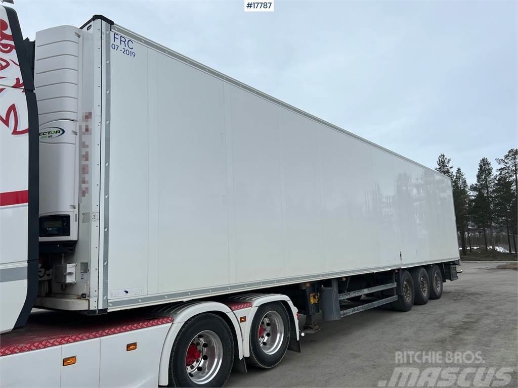 Schmitz Cargobull cool/freezer trailer w/ new major service on unit Ostatní návěsy