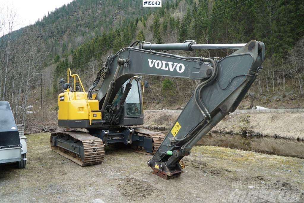 Volvo ECR235DL Excavator w/ bucket and rotor tilt. Pásová rýpadla