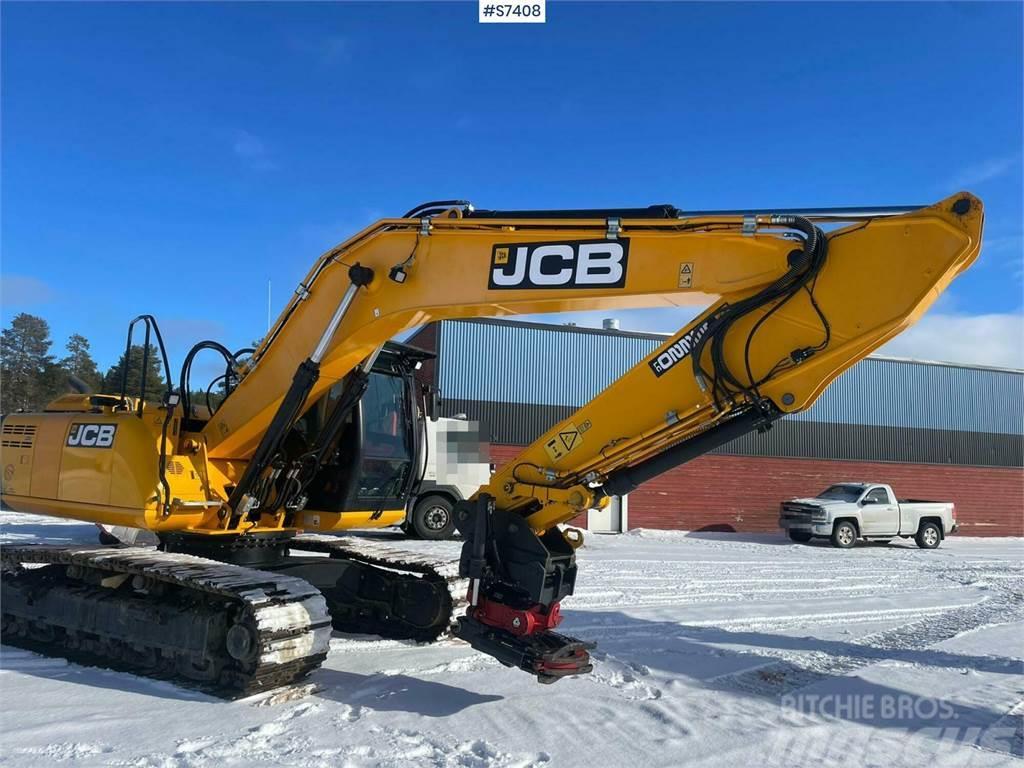 JCB JS 220 LC Excavator Pásová rýpadla