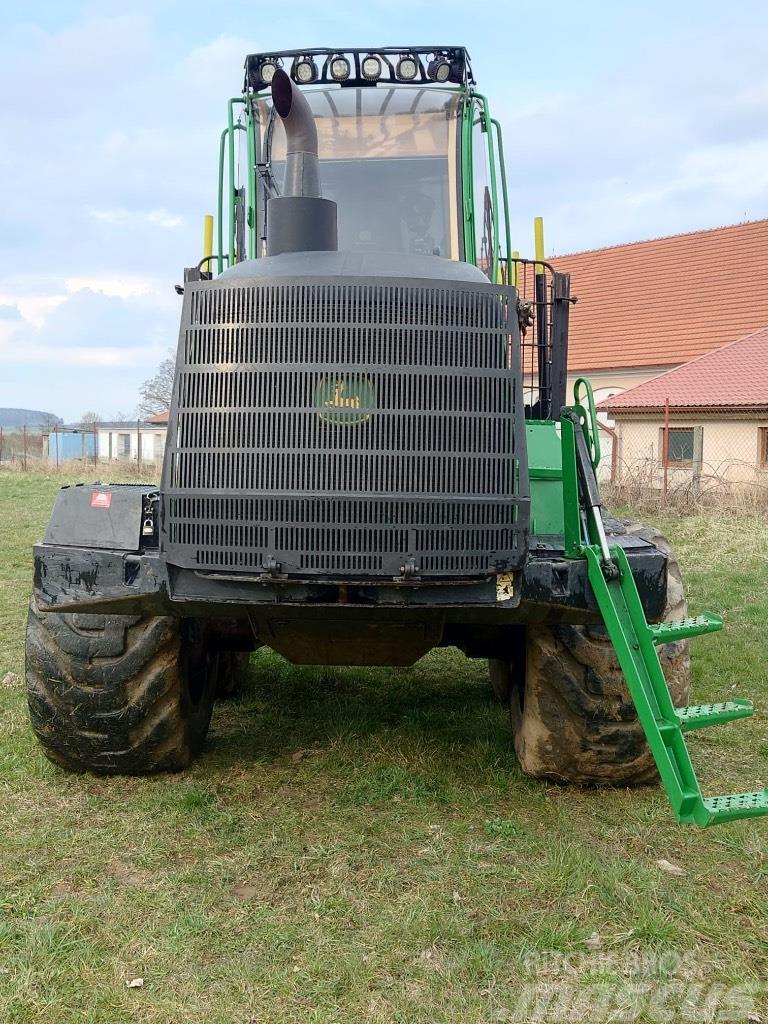 John Deere 1210 G Vyvážecí traktory
