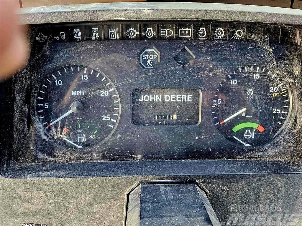John Deere 6400 Traktory