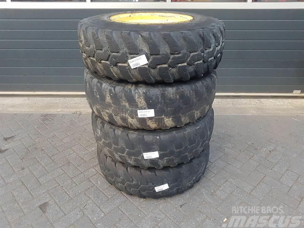 Volvo L30G-Dunlop 335/80R20 (12.5R20)-Tire/Reifen/Band Pneumatiky, kola a ráfky