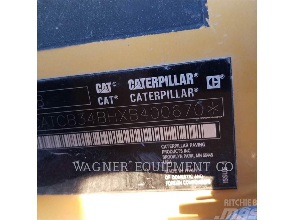 CAT CB34B Půdní kompaktory