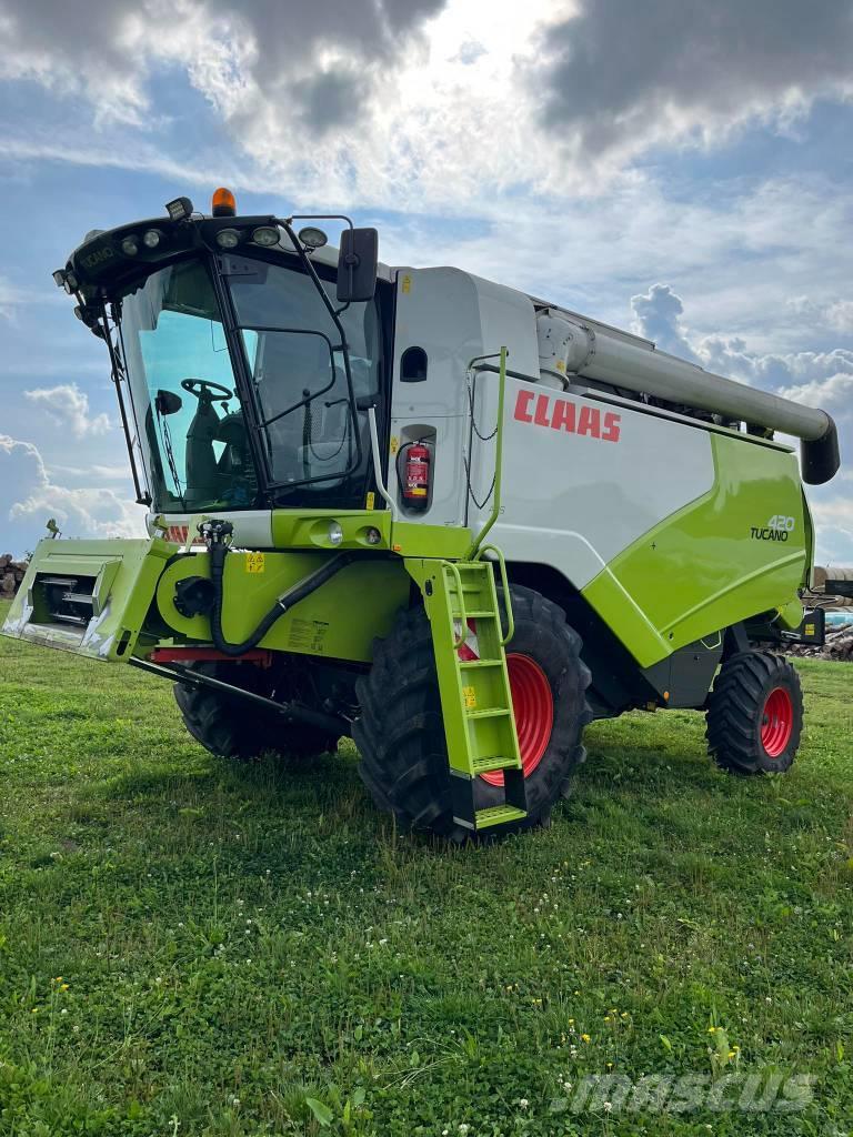 CLAAS Tucano 420 Sklízecí mlátičky