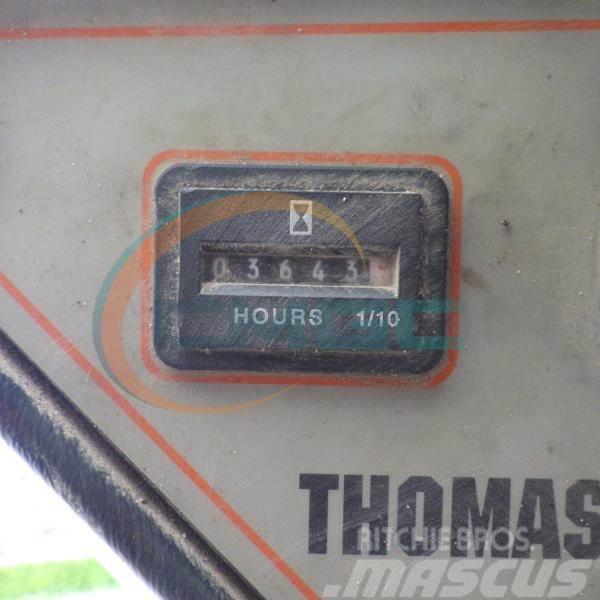 Thomas 153 Kolové nakladače