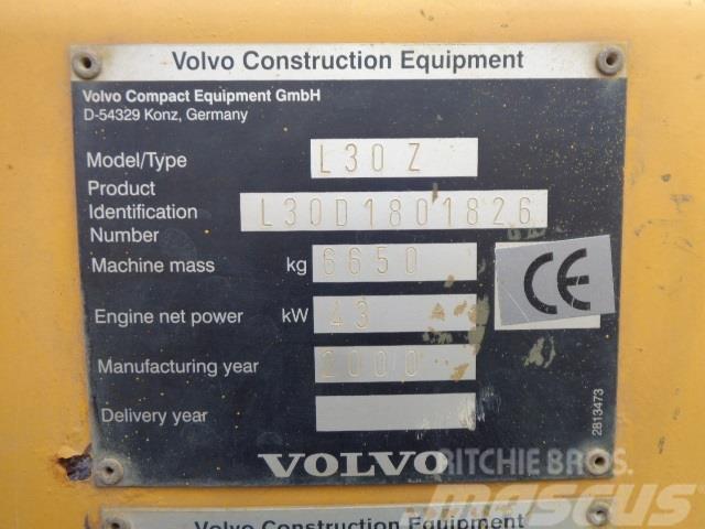 Volvo L 30 Klar til levering. Kolové nakladače
