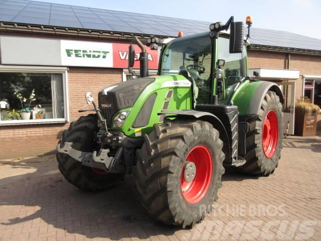 Fendt 724 S4 Profi Plus Traktory
