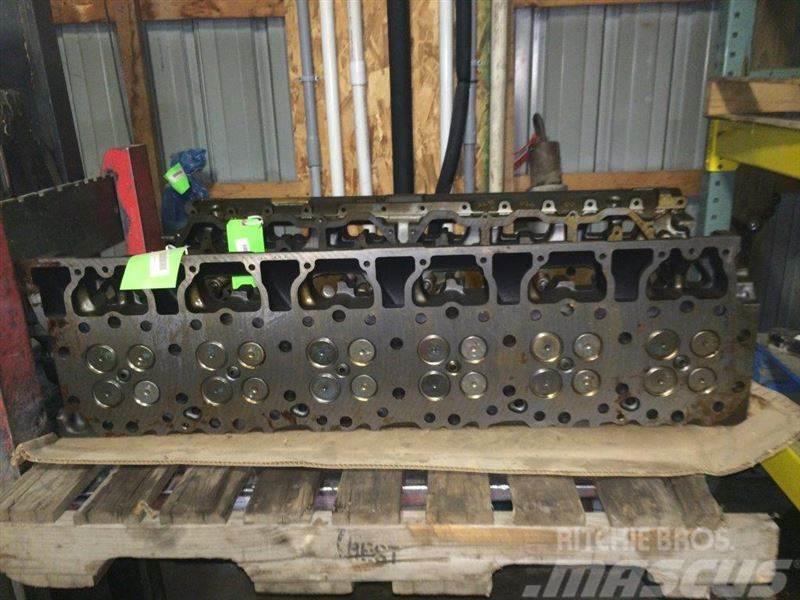 CAT 105-3797 - 3412 Engine Heads Ostatní komponenty