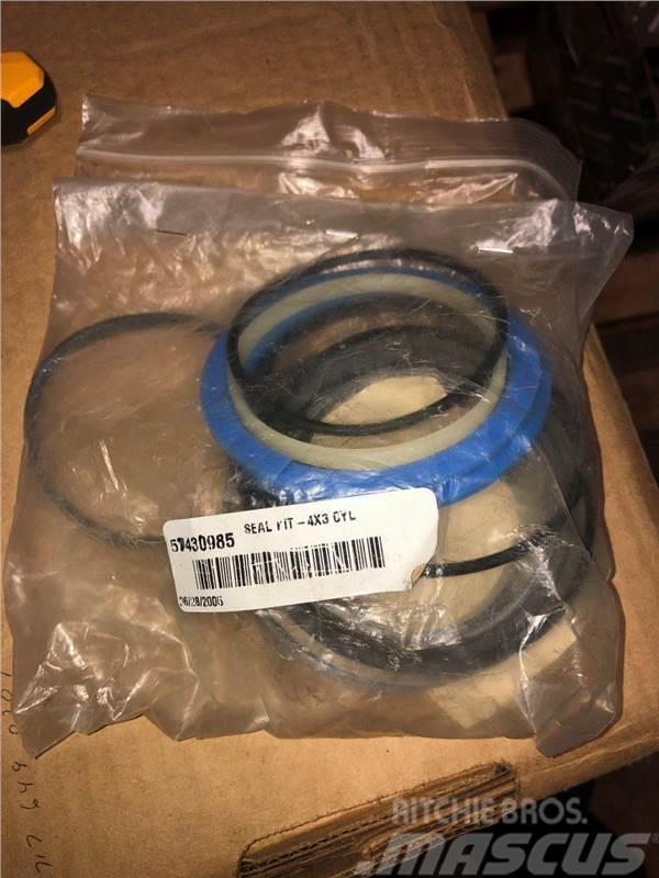 Epiroc (Atlas Copco) Cylinder Seal Kit - 57430895 Ostatní komponenty