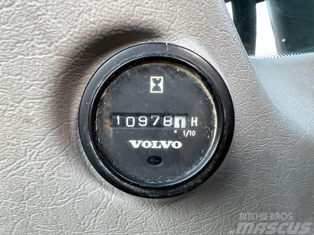 Volvo EW140D - Excellent Condition / Tilting Bucket Kolová rýpadla