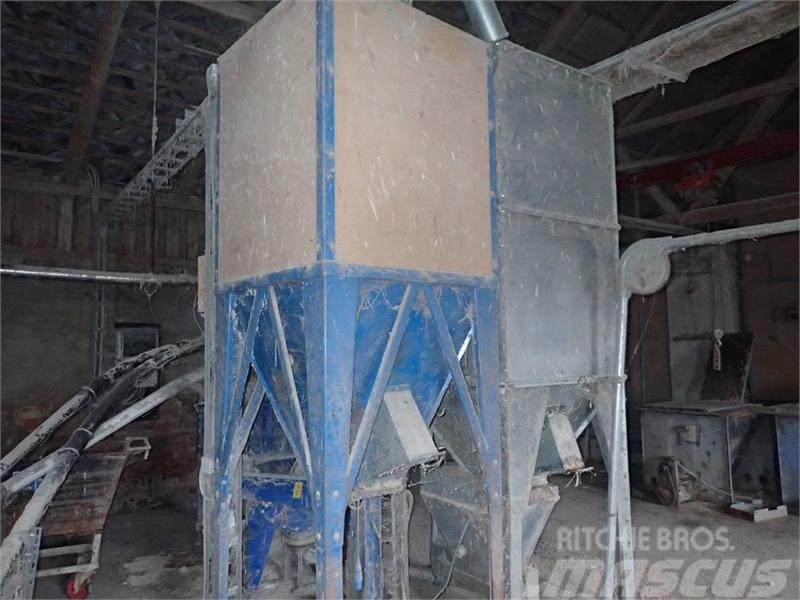  - - -  Færdigvarer siloer fra 1-2 ton Zařízení na vykládku sil