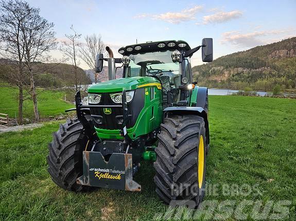 John Deere 6R155 Traktory