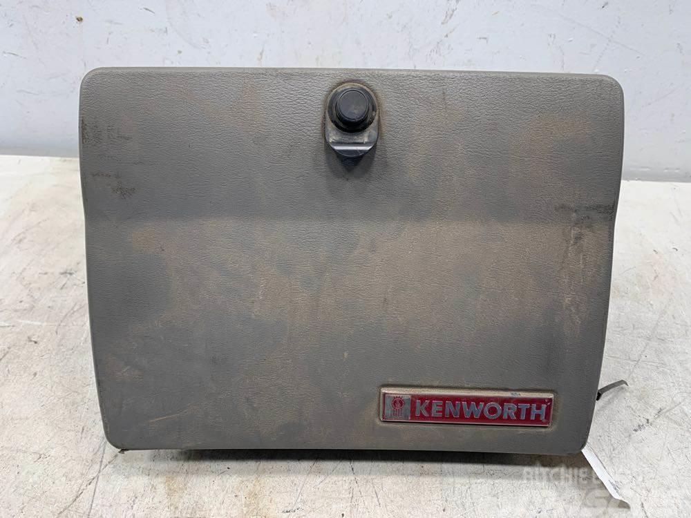 Kenworth T2000 Náhradní díly nezařazené