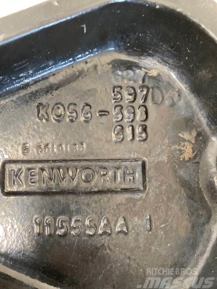 Kenworth W900 Podvozky a zavěšení kol