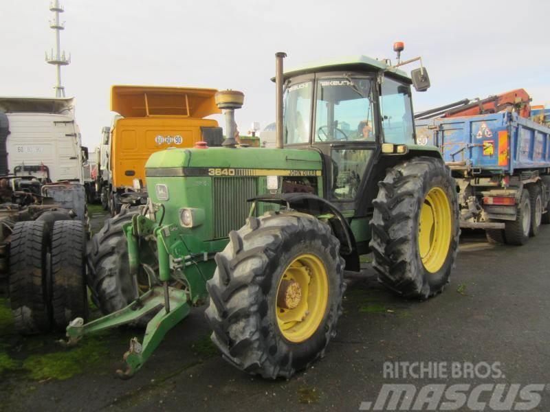 John Deere 3640 Traktory