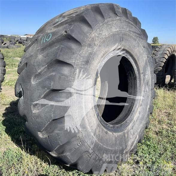 Firestone 33.25X35 Tyres, wheels and rims