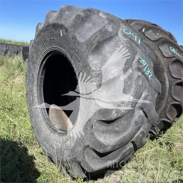 Goodyear 21LX24 Tyres, wheels and rims