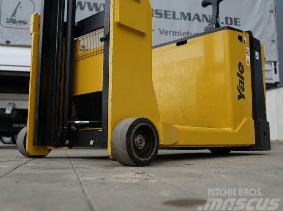 Yale MC12 Gabelhochhubwagen mit Gewicht Ručně vedené vysokozdvižné vozíky