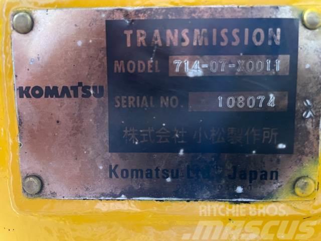 Komatsu WF450 transmission Model 714-07-X 0011 ex. Komatsu Převodovka