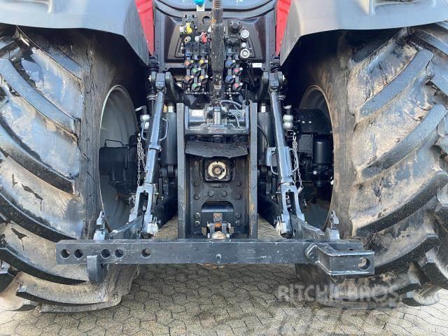 Case IH OPTUM 300 CVX Traktory