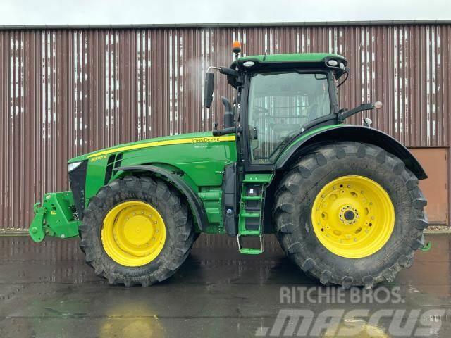 John Deere 8370R Traktory