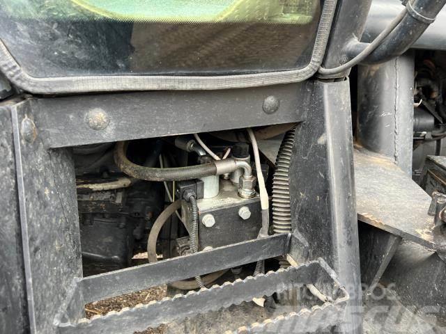 New Holland TVT190 Traktory