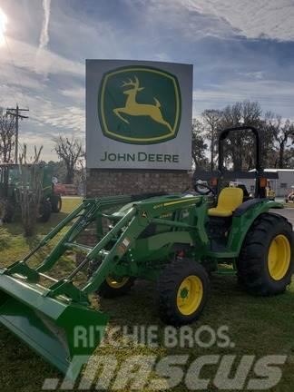 John Deere 4044M Traktory