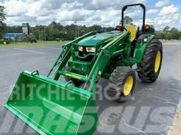 John Deere 4052M HD Traktory