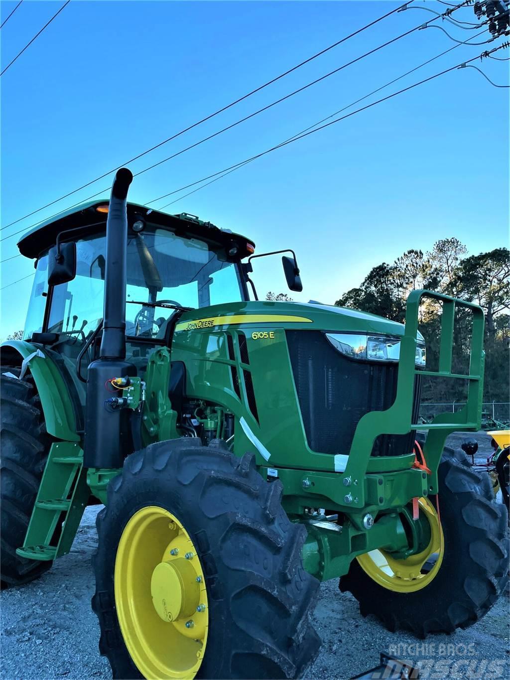 John Deere 6105E Traktory