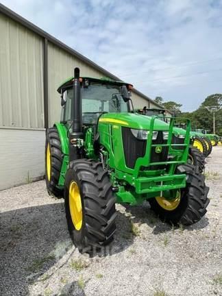 John Deere 6105E Kompaktní traktory