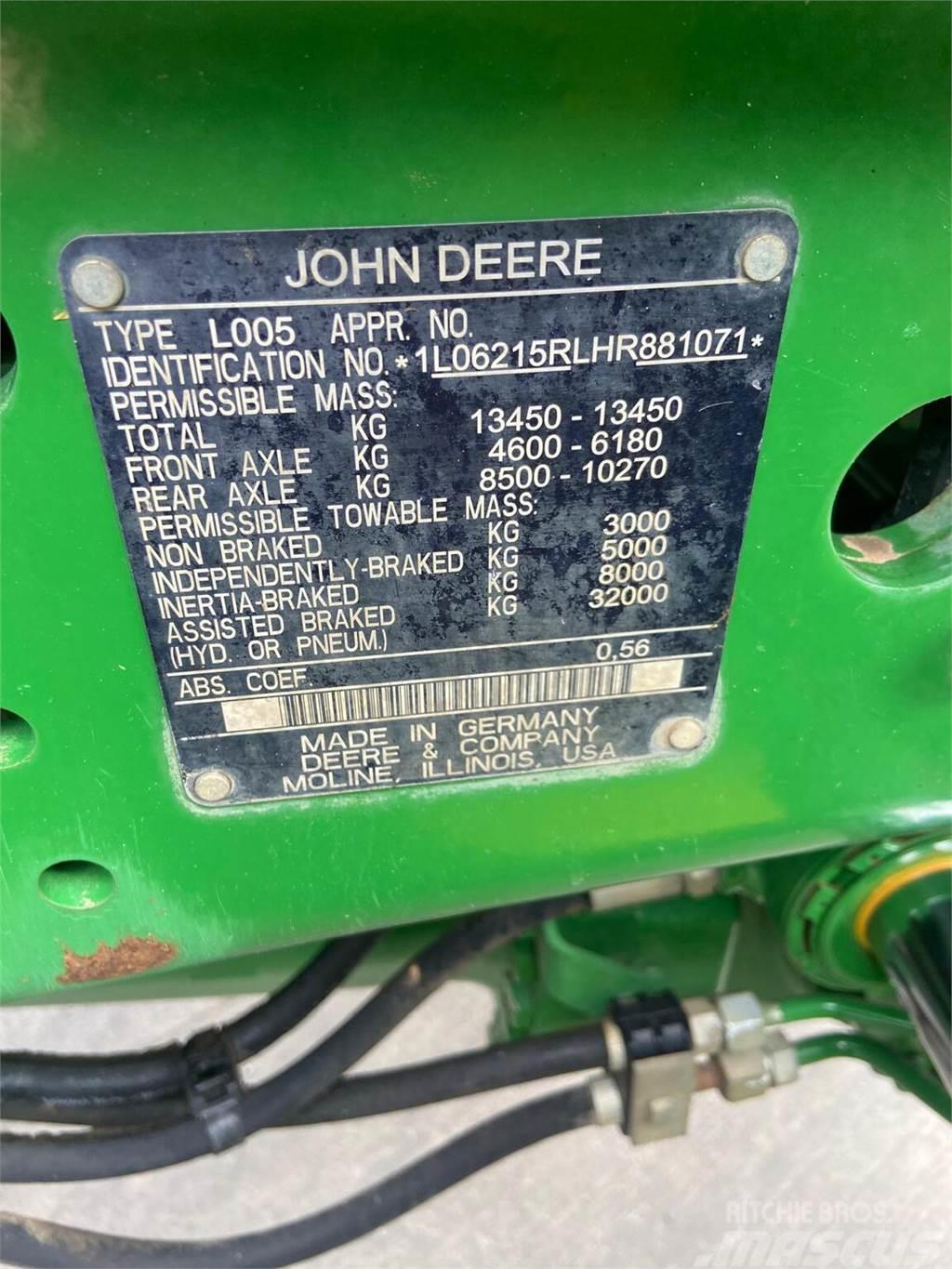 John Deere 6215R Traktory