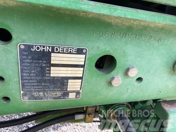 John Deere 6820 Traktory