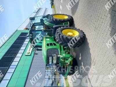 John Deere 7430 Traktory