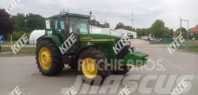 John Deere 8310 Traktory
