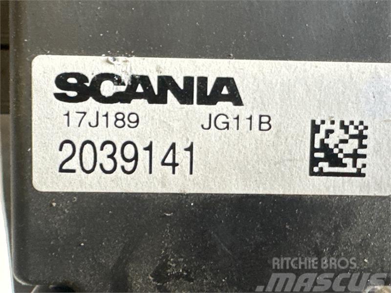 Scania  LEVER 2039141 Náhradní díly nezařazené