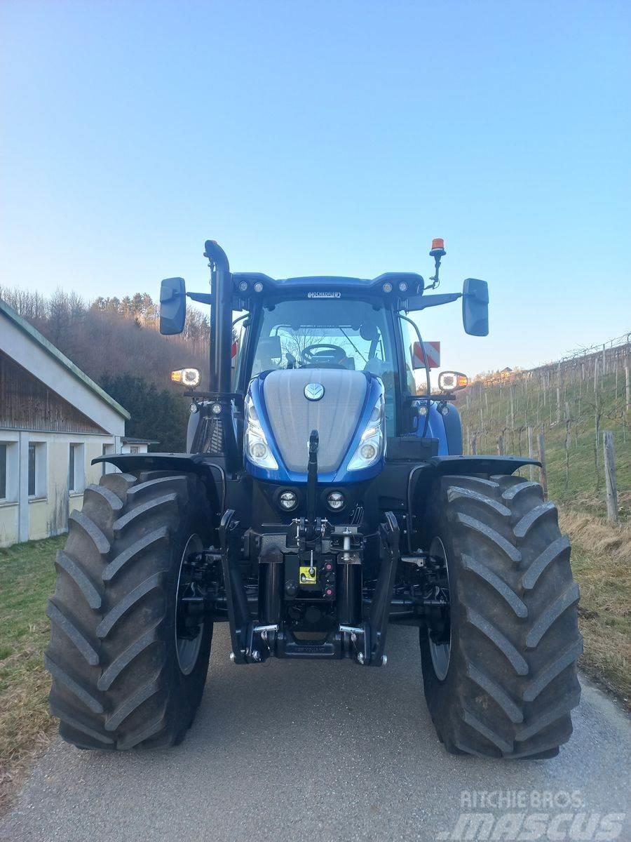 New Holland T 7.300 AC Traktory