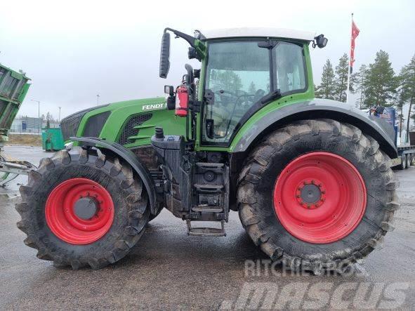 Fendt 828 VARIO S4 Traktory