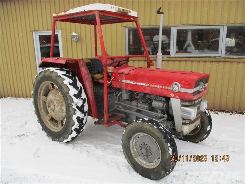 Massey Ferguson 135 god mekanisk stand Traktory