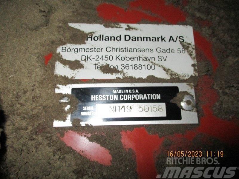 New Holland 4990 Dæk skiftet Lis na hranaté balíky