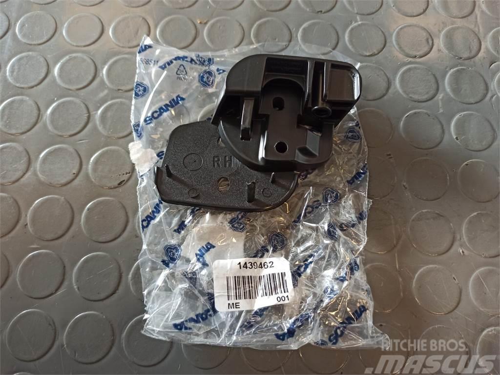 Scania MIRROR BRACKET 1439462 Other components