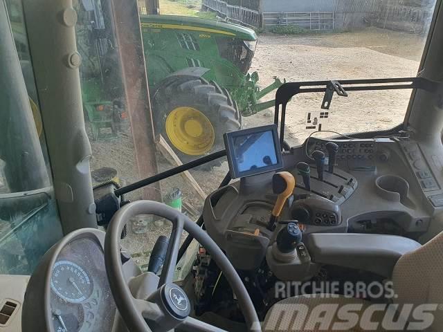 John Deere 6135R Traktory