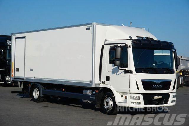 MAN TGL / 12.220 / ACC / EURO 6 / IZOTERMA + WINDA / Chladírenské nákladní vozy