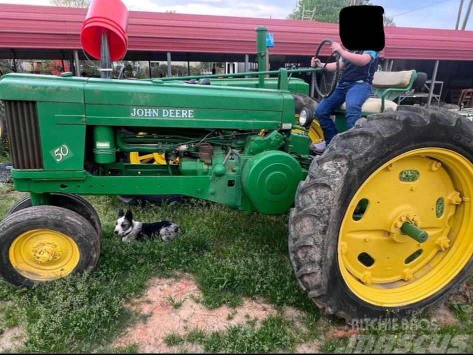 John Deere 50 SERIES Traktory