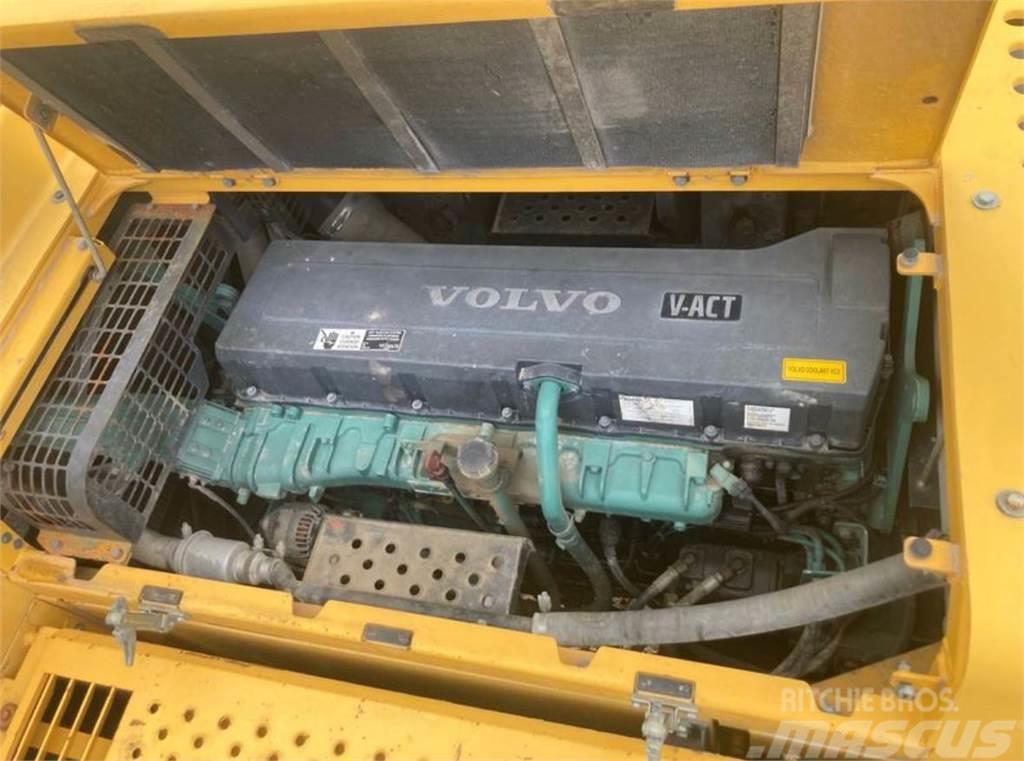 Volvo EC700B LC Pásová rýpadla