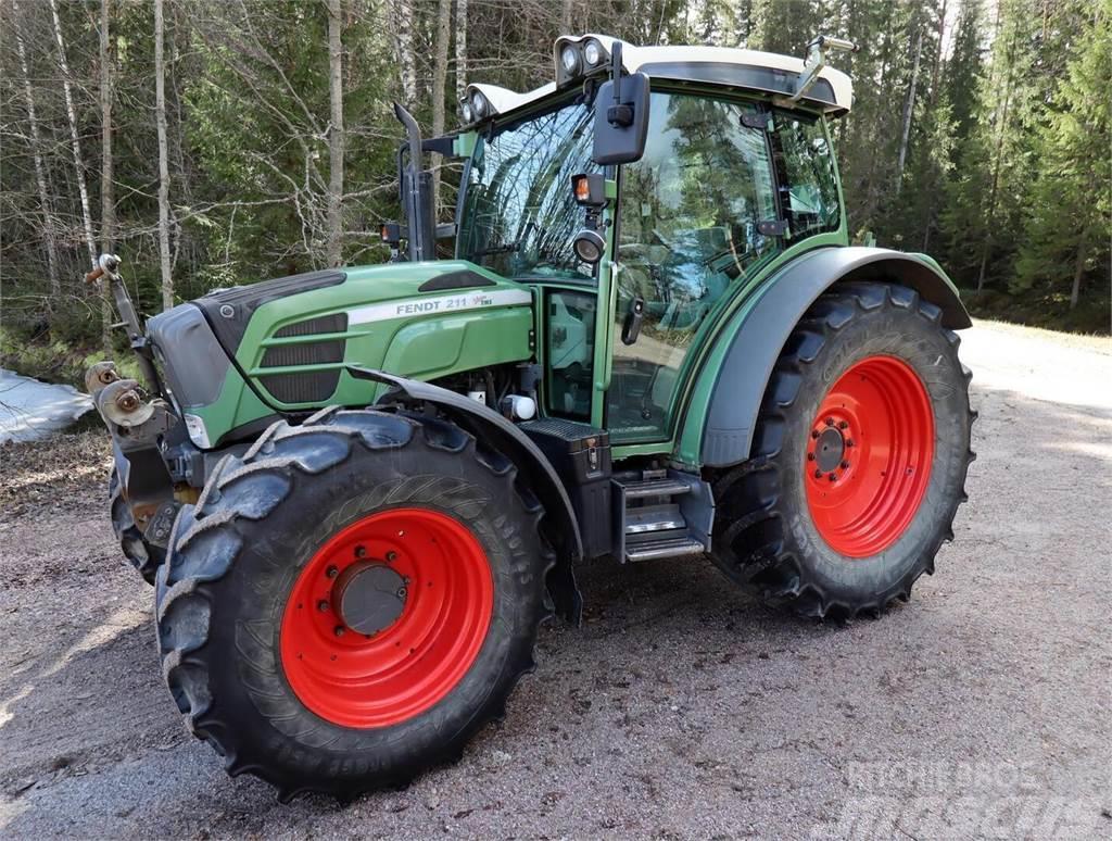 Fendt 211 Vario TMS Traktory