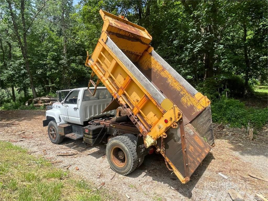 GMC Topkick C7500 Dump Truck Sklápěče