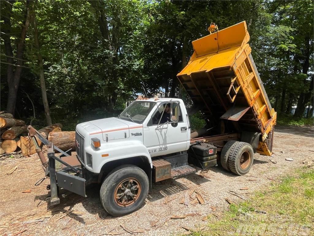 GMC Topkick C7500 Dump Truck Sklápěče