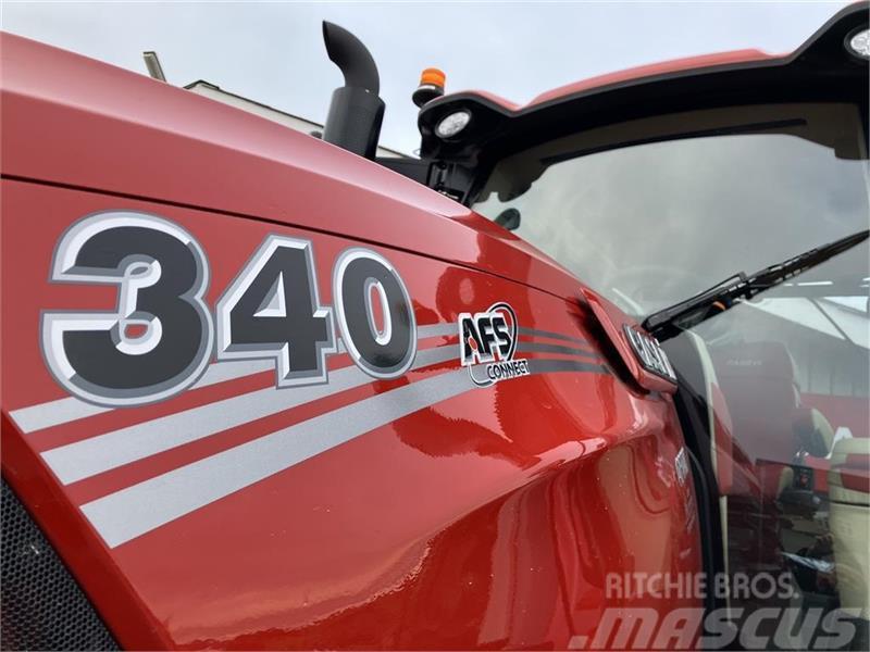 Case IH OPTUM 340 CVX. Traktory