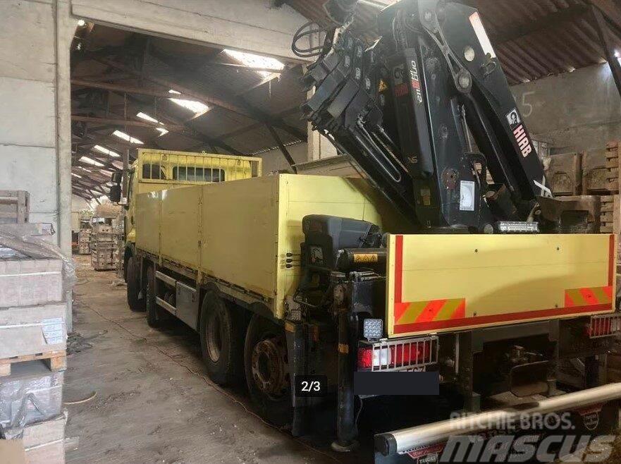 Renault Kerax 460 Flatbed + crane Hiab 211 Flatbed / Dropside trucks